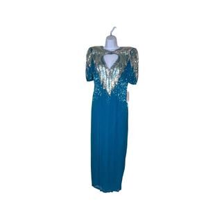 De Oscar Collection Beaded Turquoise Gown- Size 10 NWT